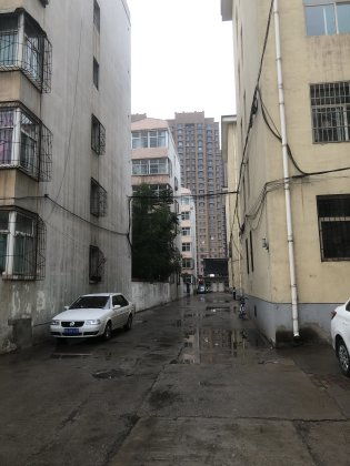 地毯廠宿舍 老城區(qū)的居住選擇，優(yōu)缺點(diǎn)與周邊租房市場(chǎng)淺析